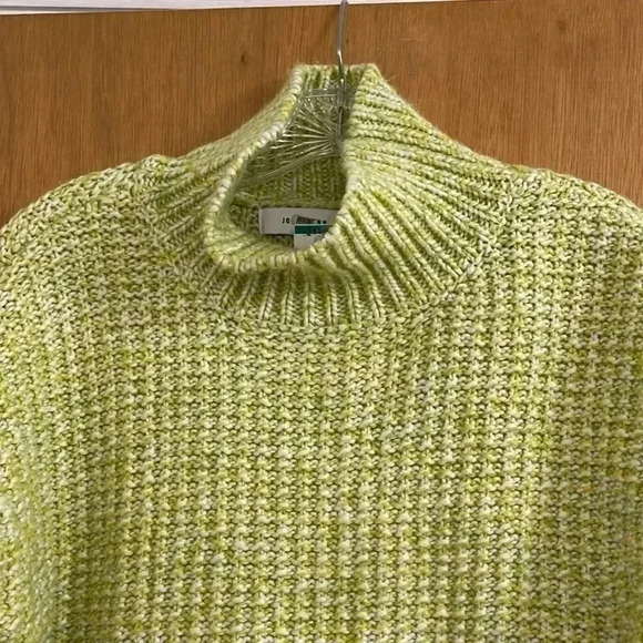 John + Jenn Cropped Sweater - Picture 2 of 5